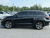 Thumbnail of 2015 Attitude Black Metallic Toyota Highlander