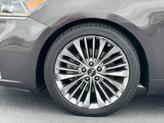 Thumbnail of 2017 Granite Brown Kia Cadenza