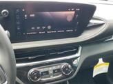 Thumbnail of 2025 Summit White Buick Envista