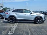 Thumbnail of 2025 Silver Mist Metallic Volkswagen Atlas Cross Sport