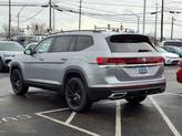 Thumbnail of 2025 Silver Mist Metallic Volkswagen Atlas