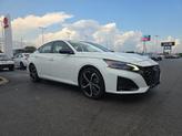 Photo of 2023 Glacier White Nissan Altima
