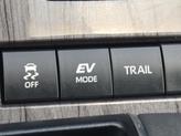 Thumbnail of 2022 Ruby Flare Pearl Toyota Highlander Hybrid