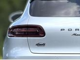 Thumbnail of 2017 Rhodium Silver Metallic Porsche Macan