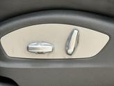 Thumbnail of 2017 Rhodium Silver Metallic Porsche Macan