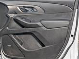 Thumbnail of 2022 Iridescent Pearl Tricoat Chevrolet Traverse