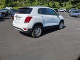 Thumbnail of 2022 Summit White Chevrolet Trax