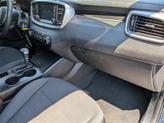 Thumbnail of 2020 Everlasting Silver Kia Sorento