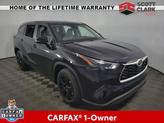 Photo of 2023 Midnight Black Metallic Toyota Highlander