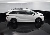 Thumbnail of 2023 Ice Cap Toyota Sienna