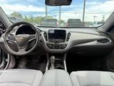 Thumbnail of 2020 Silver Ice Metallic Chevrolet Malibu