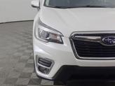 Thumbnail of 2019 Crystal White Pearl Subaru Forester