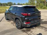 Thumbnail of 2025 Mosaic Black Metallic Chevrolet Trailblazer
