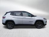 Thumbnail of 2026 silver zynith metallic clearcoat Jeep Compass