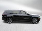 Thumbnail of 2022 Diamond Black Crystal Pearlcoat Jeep Grand Cherokee L
