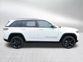 Thumbnail of 2025 Bright White Clearcoat Jeep Grand Cherokee