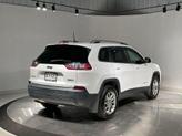 Thumbnail of 2020 Bright White Clearcoat Jeep Cherokee