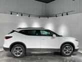 Thumbnail of 2025 Summit White Chevrolet Blazer