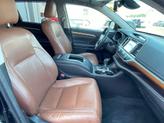 Thumbnail of 2018  Toyota Highlander
