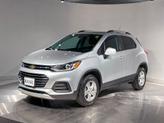 Thumbnail of 2022 Silver Ice Metallic Chevrolet Trax