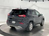 Thumbnail of 2018 Diamond Black Jeep Cherokee
