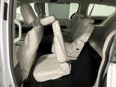 Thumbnail of 2018 Bright White Clearcoat Chrysler Pacifica