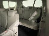 Thumbnail of 2018 Bright White Clearcoat Chrysler Pacifica
