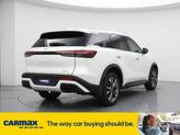 Thumbnail of 2024 White INFINITI QX60