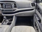 Thumbnail of 2018 Shoreline Blue Pearl Toyota Highlander