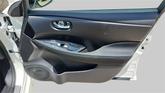 Thumbnail of 2023 White / Black Nissan Leaf