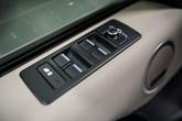 Thumbnail of 2018 Fuji White Land Rover Discovery