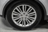Thumbnail of 2018 Fuji White Land Rover Discovery
