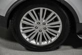 Thumbnail of 2018 Fuji White Land Rover Discovery