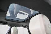 Thumbnail of 2018 Fuji White Land Rover Discovery
