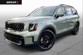 Photo of 2025 Jungle Green Kia Telluride