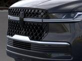 Thumbnail of 2025 Infinite Black Metallic Clearcoat Lincoln Navigator