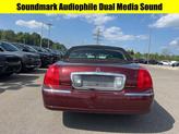 Thumbnail of 2004 Light Tundra Clearcoat Metallic Lincoln Town Car