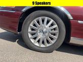 Thumbnail of 2004 Light Tundra Clearcoat Metallic Lincoln Town Car