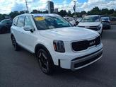 Photo of 2023 Glacial White Pearl Kia Telluride