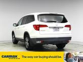 Thumbnail of 2016 White Honda Pilot