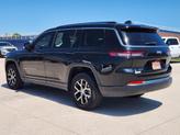 Thumbnail of 2023 Diamond Black Crystal Pearlcoat Jeep Grand Cherokee L