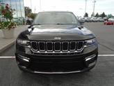 Thumbnail of 2022 Diamond Black Crystal Pearlcoat Jeep Grand Cherokee