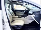 Thumbnail of 2019 White Frost Tri-Coat Buick Regal Sportback