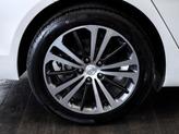 Thumbnail of 2019 White Frost Tri-Coat Buick Regal Sportback