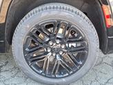 Thumbnail of 2025 Baltic Gray Metallic Clearcoat Jeep Wagoneer
