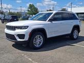 Thumbnail of 2025 Bright White Clearcoat Jeep Grand Cherokee