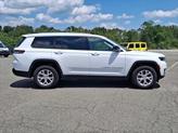 Thumbnail of 2022 Bright White Clearcoat Jeep Grand Cherokee L