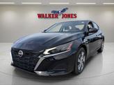 Thumbnail of 2025 Black Nissan Altima