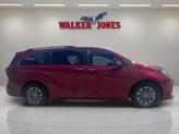 Thumbnail of 2023 Red Toyota Sienna