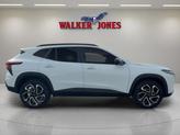 Thumbnail of 2025 Summit White Chevrolet Trax